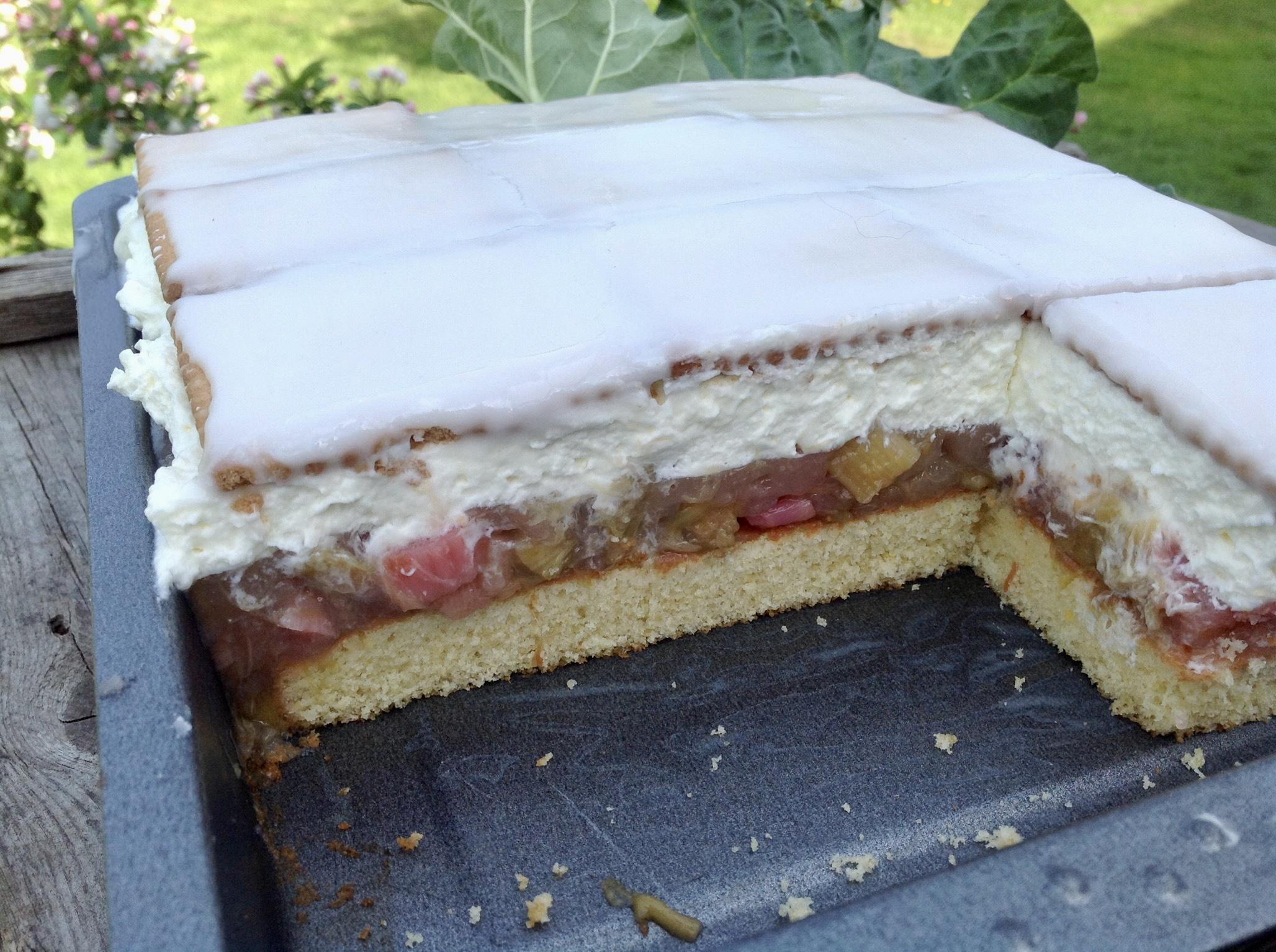 Rhabarberschnitten