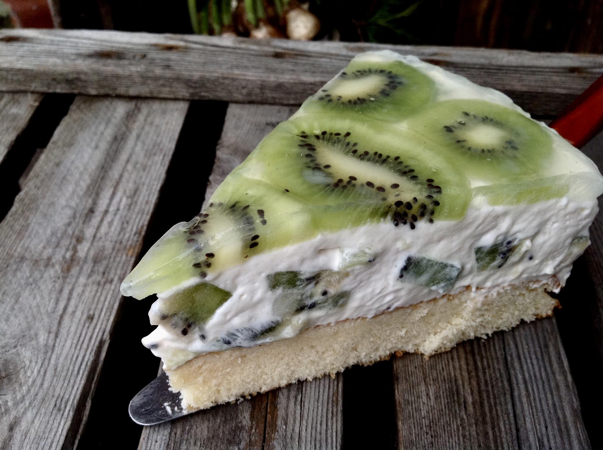 Kiwi- Joghurt- Torte