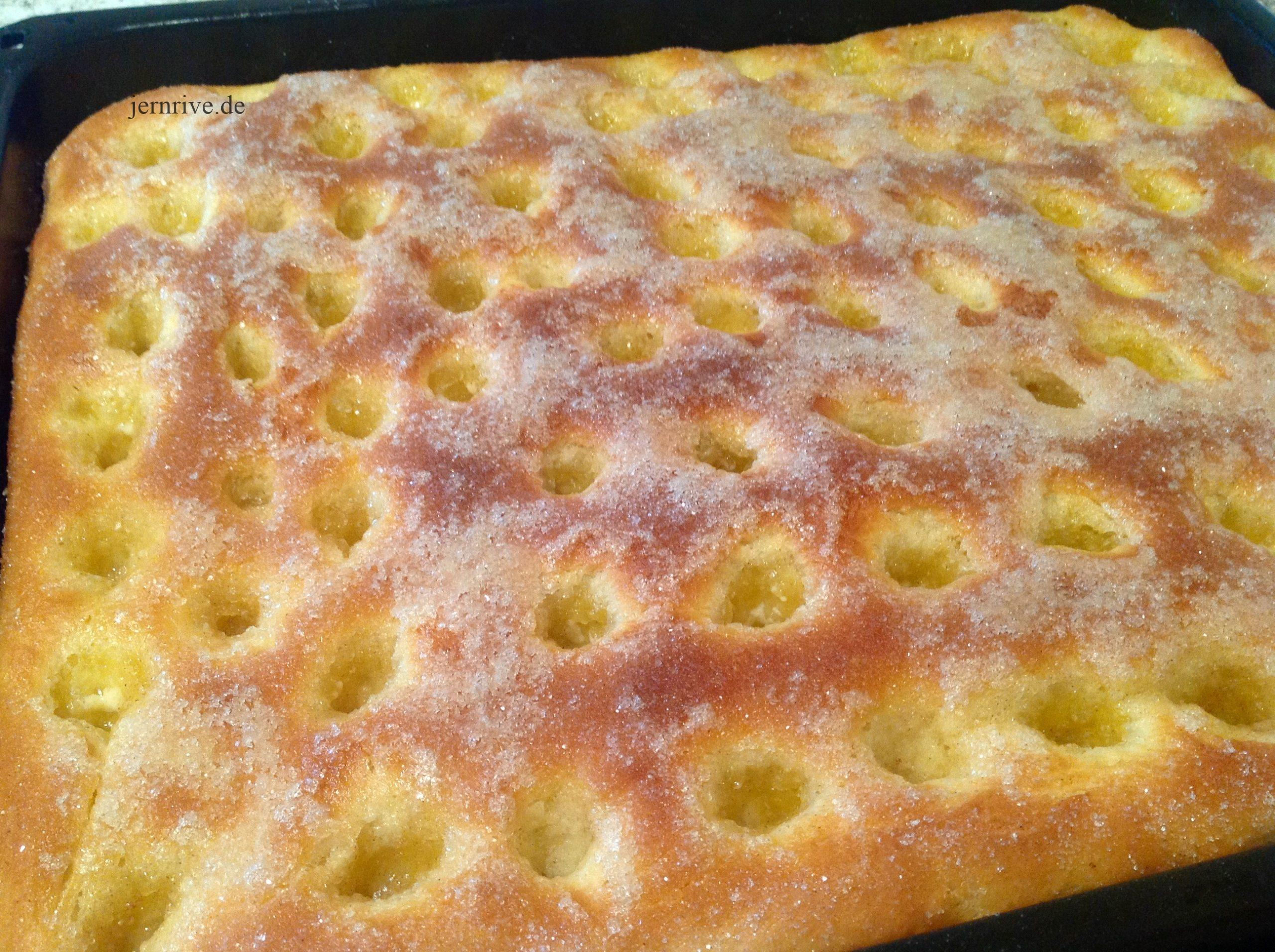 Klassischer Butterkuchen vom Blech