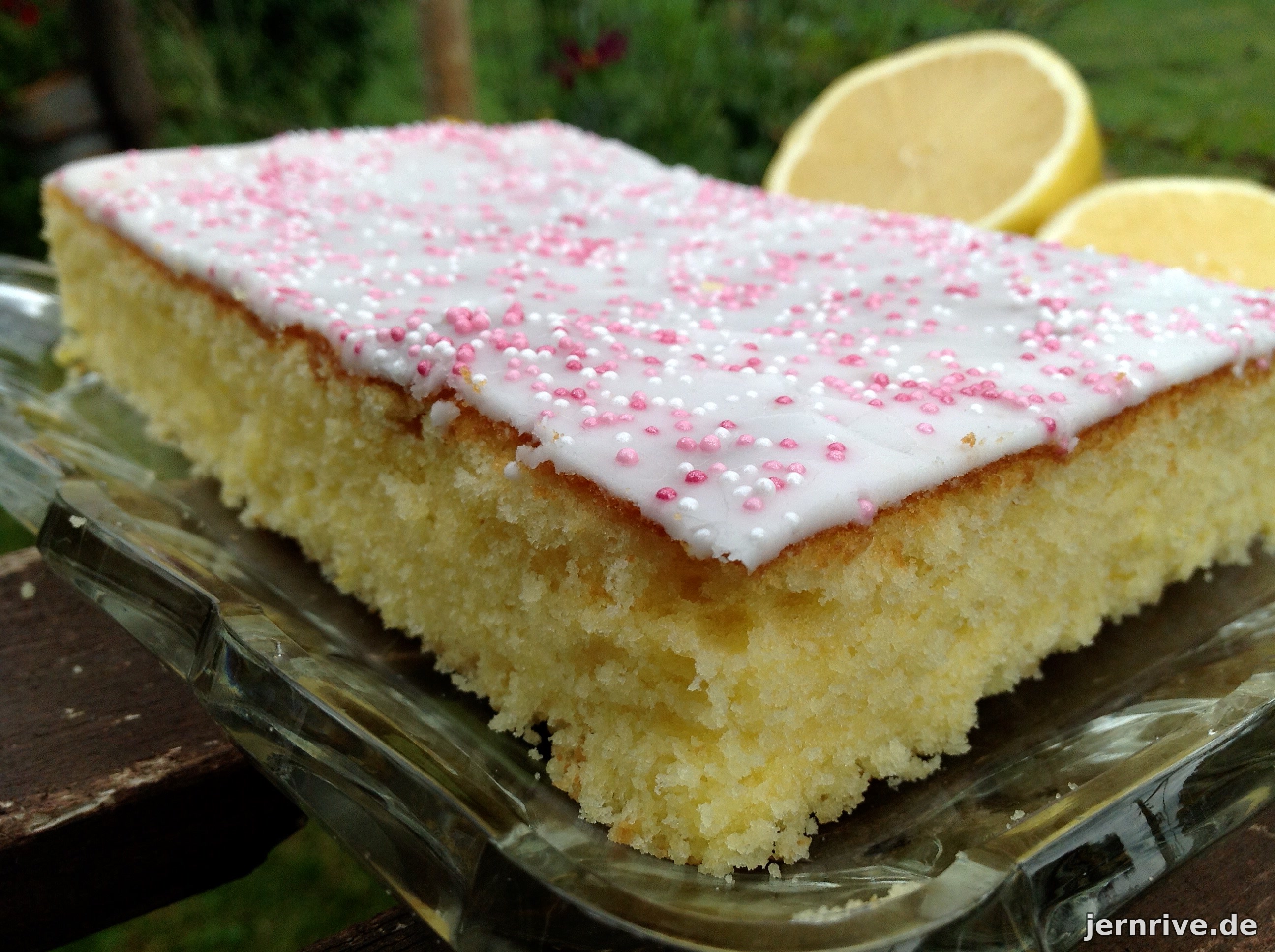 Zitronen- Buttermilch- Kuchen